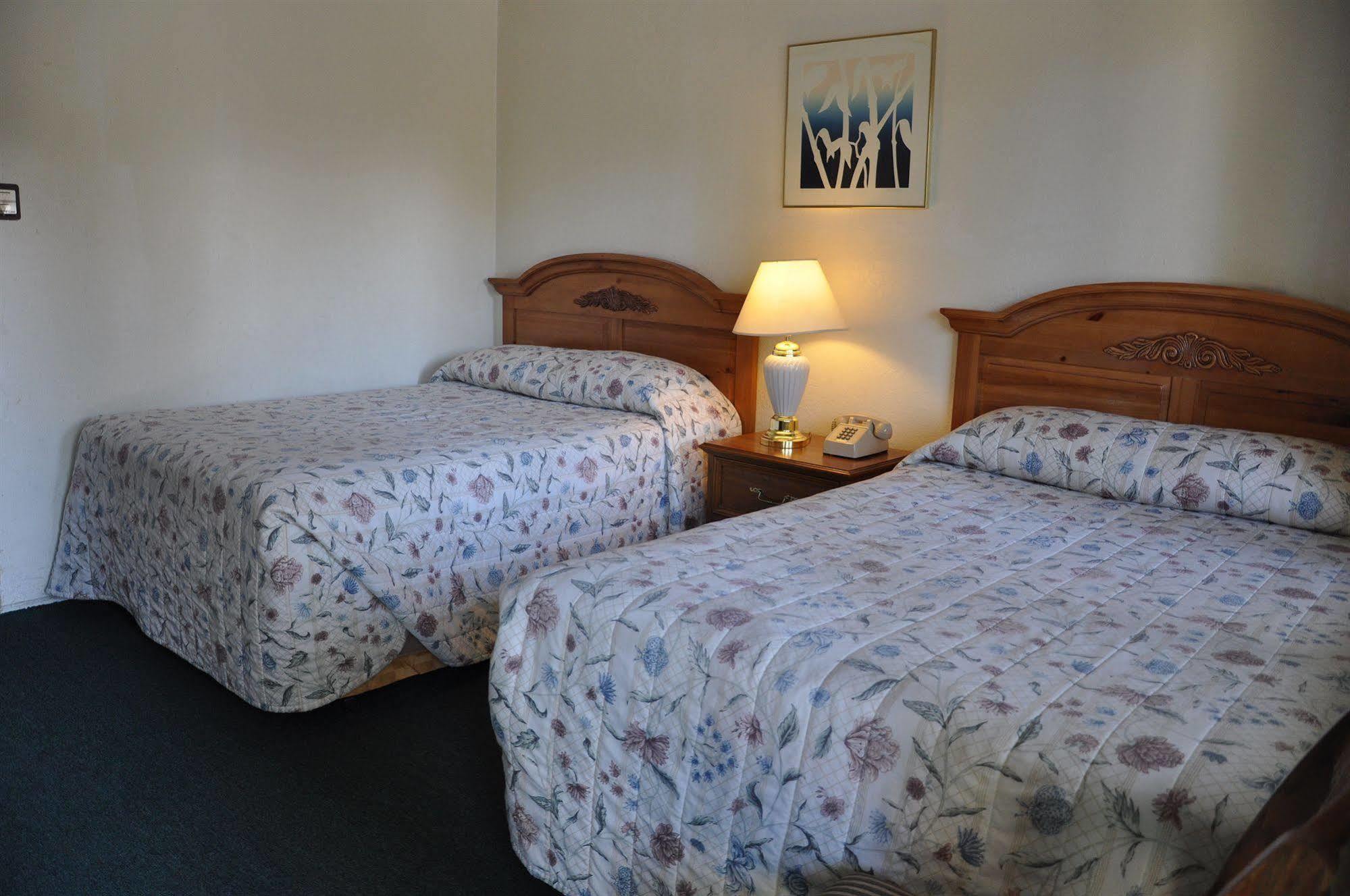 Cedar Inn & Suites Саус Лэйк Тахо Экстерьер фото