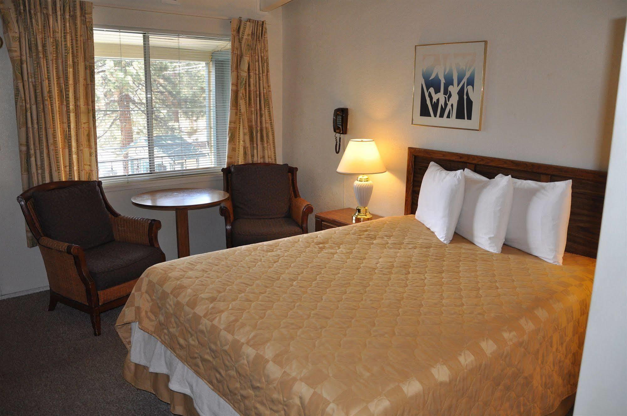 Cedar Inn & Suites Саус Лэйк Тахо Экстерьер фото