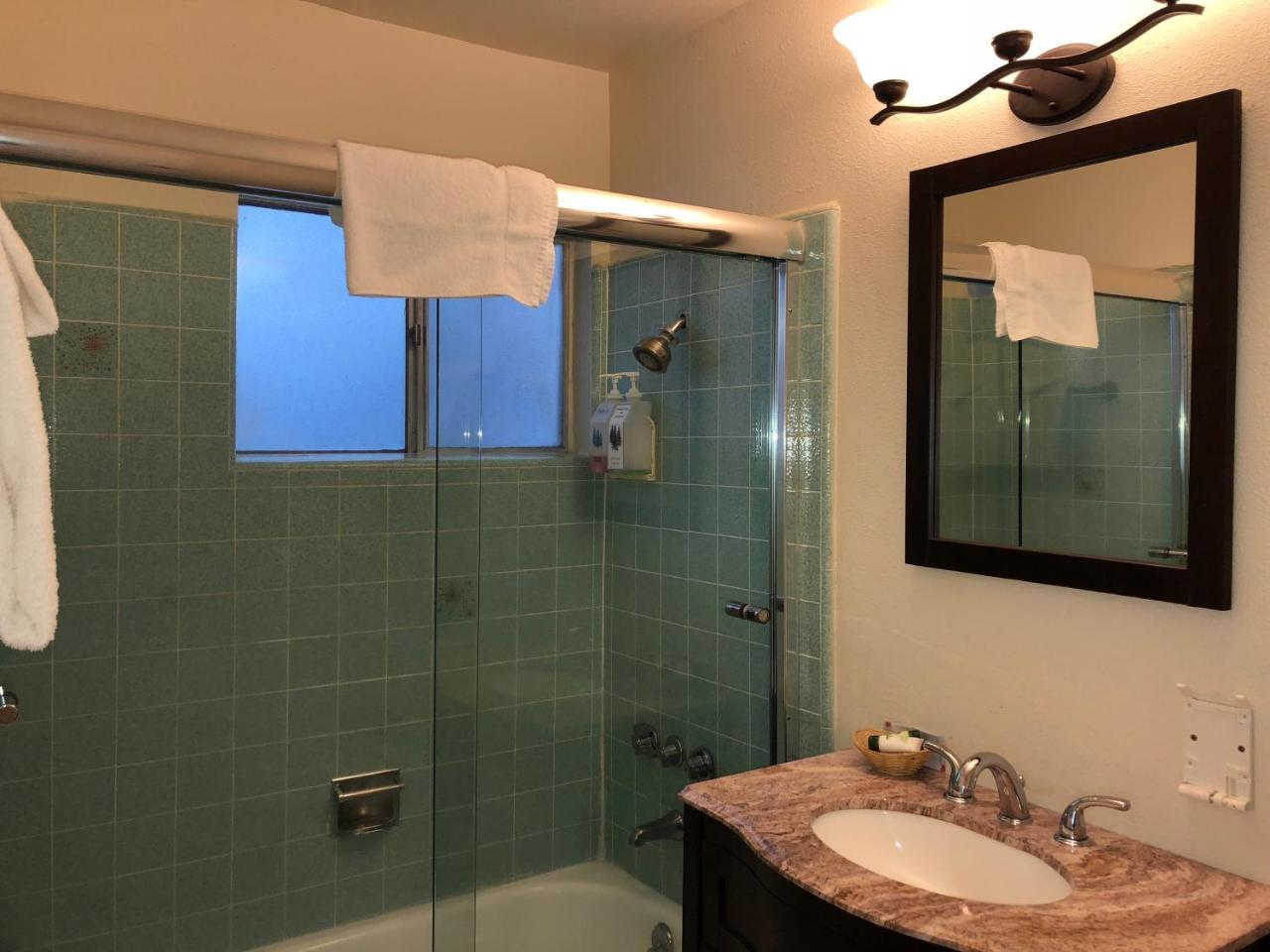 Cedar Inn & Suites Саус Лэйк Тахо Экстерьер фото